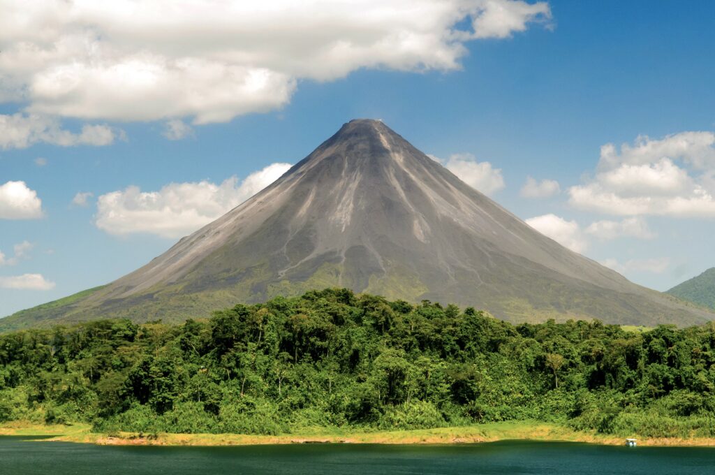 Arenal Volcano Costa Rica vacation packages