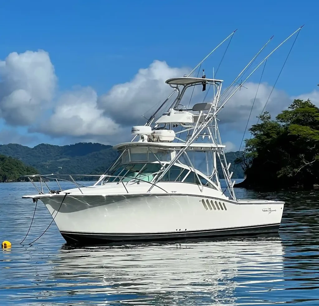 Out Cast Boat Bahia Costa Rica
